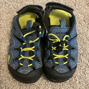 Northside Kids Water Shoes in Blue and Neon Yellow